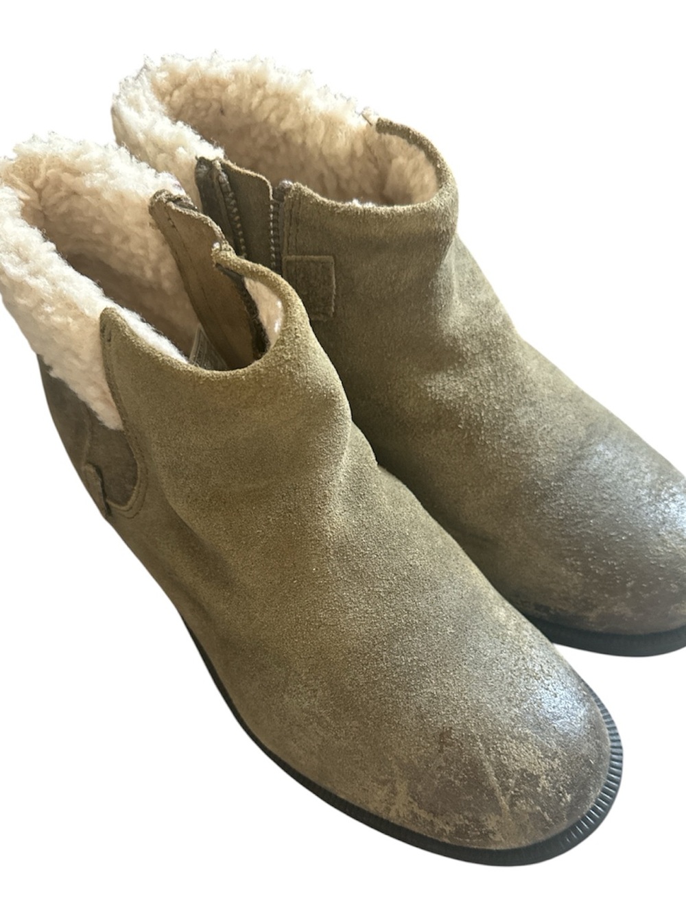 UGG Benson Ankle Boot size 8